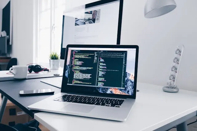 How to Choose the Right Hosting Provider