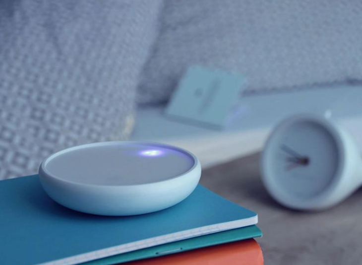 Dodow | Blogs A picture containing indoor, table, cup, sitting
Description automatically generated